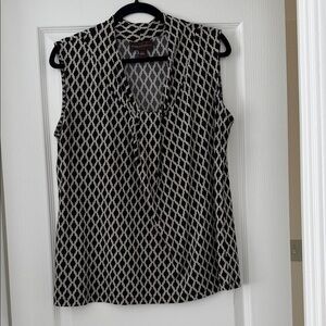 Dana Buchman Black and Cream Geometric Blouse